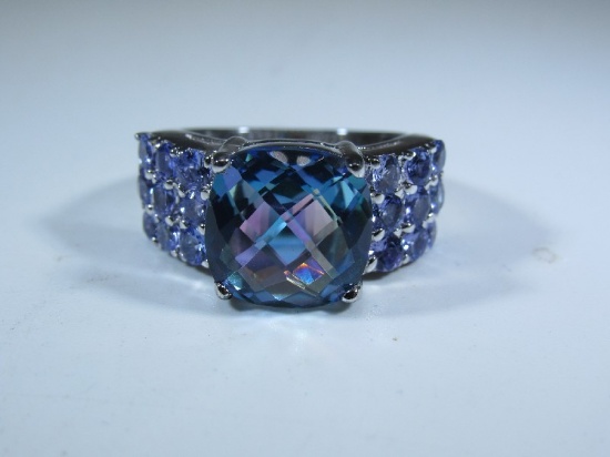 Large Sterling Silver Ring w/ Colorful Stone Center, Flanked by 18 Purple Stones