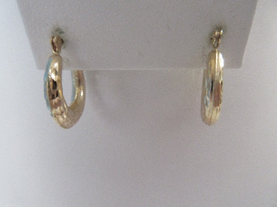 Pair - 14k Gold Hoop Textured Design Pierced Earrings