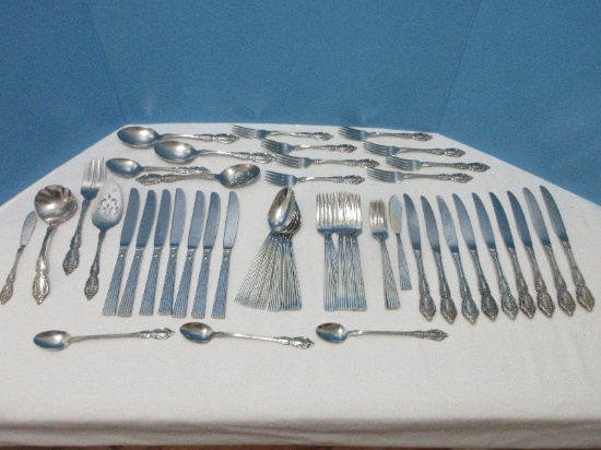 Group - 24 Pieces Cuisinart Oakmont Pattern 18/10 Glossy Stainless Flatware Ridged/Flat
