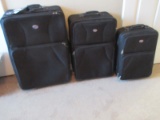 3 Piece Set - American Tourister Luggage Suitcases w/ Back Wheels & Telescoping Handles