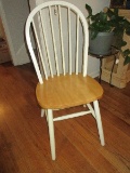 Charming Cottage Farmhouse Windsor Style Accent Chair Painted White Bucolic Style