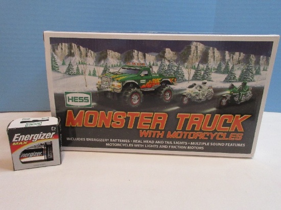 Collectors 2007 Hess Holiday Toy Monster Truck w/ Motorcycles in Original Box
