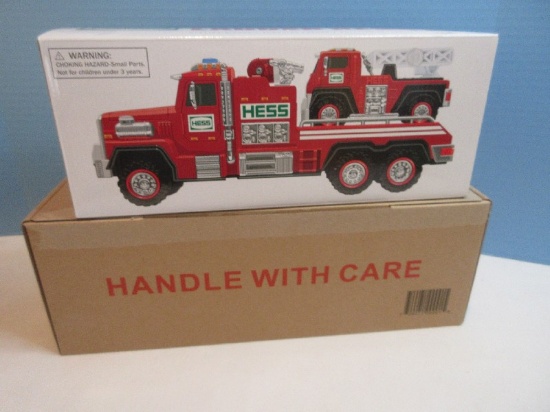 Collectors 2015 Hess Holiday Toy Fire Truck & Ladder Rescue in Original Box