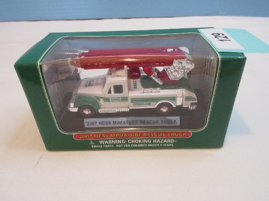 Collectors 2007 Miniature Hess Rescue Truck