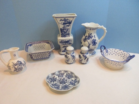 China Porcelain Blue/White Collection AShley Belle Oriental Landscape 10" Vase