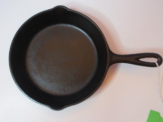 Vintage Cast Iron Handled Frying Pan Skillet Double Pour Spouts Base Marked #5