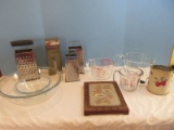 Group - Kitchen Utensils Martha Stewart, Pyrex, Anchor Hocking Glass Measure Cups