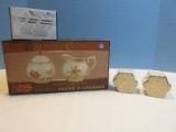 Group - Elegant Collection Gold Accent Season of Glory Snowflake Pattern