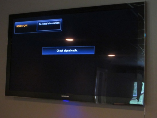 Samsung 55" LED HDTV Flat Screen Slim Line Model UN55B8000XFxzA Version SS02 w/Remote
