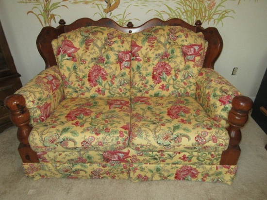Early American Style Loveseat Floral Botanical Yellow Background Upholstery Tufted Back