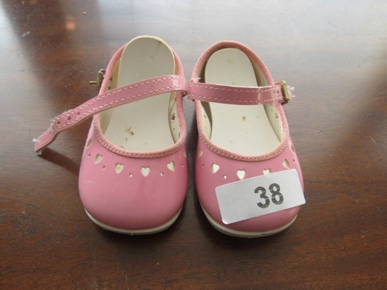 Pink heart design Baby Shoes