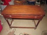 Antique wooden table w/ 1 drawer