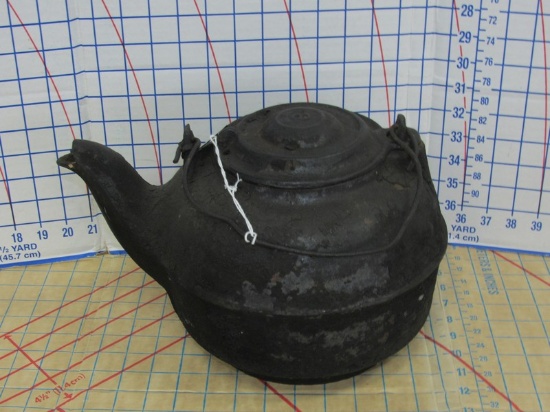 Black Cast Iron No.8 Vintage/Antique Teapot
