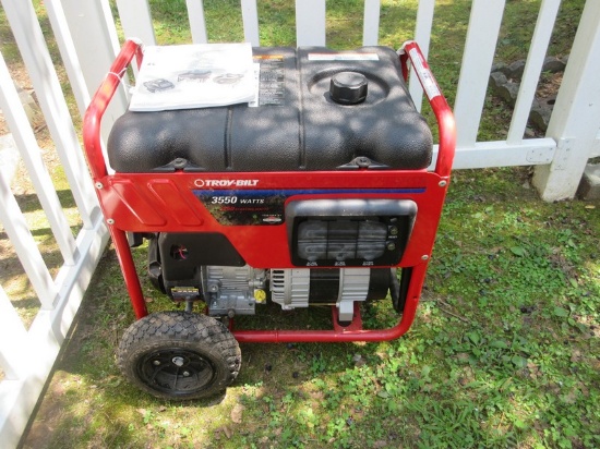 Troy-Bilt 3550 WATTS 5250 Starting WATTS Portable Gas Generator Powered ...