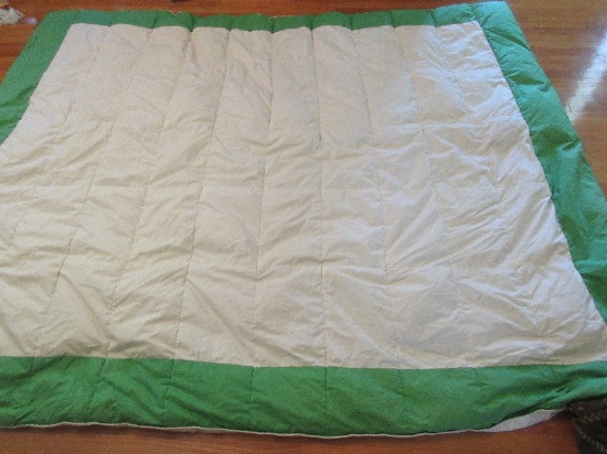 St. Patricks Down Comforter Duck Down Green/Beige Colors 100" x 76"