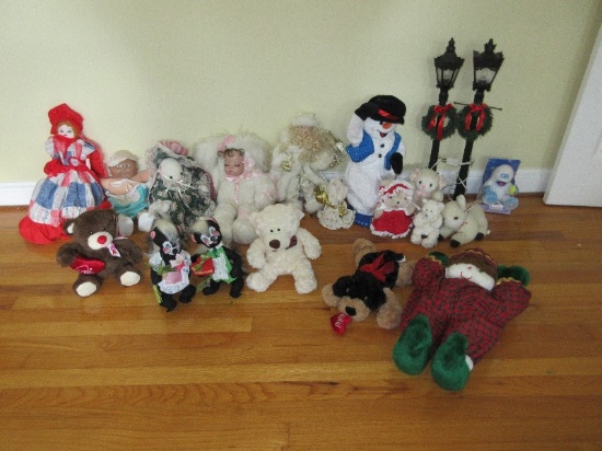Lot Cabbage Patch Kid 1982, Topsy-Turvy Doll, Annalee Mobilitee Dolls etc.
