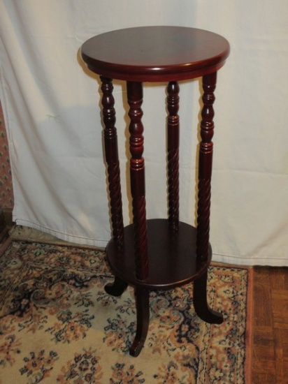 Refined Cherry Finish Victorian Era Style Pedestal Accent Table w/ Lower Shelf