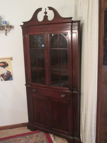 Breakfast Traditional Mahogany Federal Style Corner China Cabinet Finial Pediment, Double
