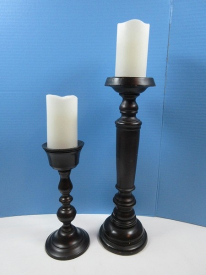 D‚cor Vignette Resin 18"/11 1/2" Renaissance Revival Stylize Pillar Candle Stands w/ Pair Waxed