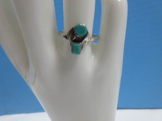 Unmarked Sterling Southwestern Stylized Turquoise Ring    Size 8 1/4