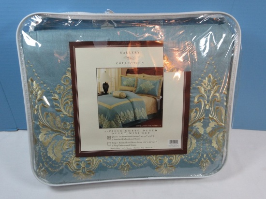 Gallery Collection 3 Piece Embroidered Duvet Mini Set Don Caster French Blue Queen Size &?