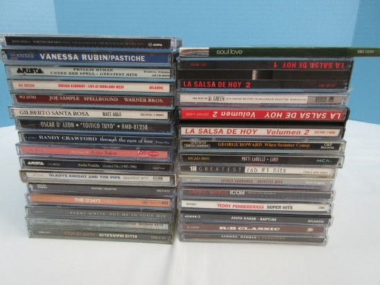 30 Compact Disc CD's La Salsa de Hoy, George Howard, Al Green, Whitney Houston etc?