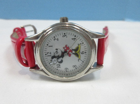 Disney Accutime Watch Corp. Minnie Mouse Wristwatch. Red Band