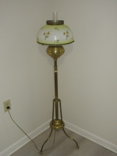 Magnificent Victorian Era Style Princeton Oil Lamp Adjustable Height Converted Floor Lamp