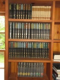 Book Collection 10 Volume Set Gateway to The Great Books Circa 1963 w/maple Rack, 10 Volume