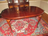 American Drew Furniture Cherry Queen Anne Style Dining Table w/2 Leaves- Top 65