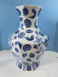 Impressive Maitland-Smith LTD. Semi Porcelain Octagonal Form Large 17