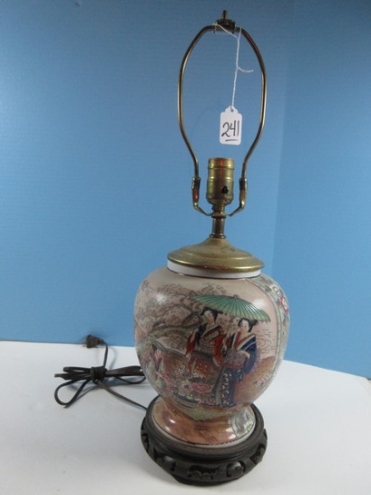 Beautiful Porcelain Vase 21" Table Lamp Hand Painted Geishas Courtyard Scene on Pierced Base