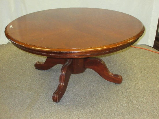 Traditional 40" Round Pedestal Cocktail Table w/ Inlay Design Top