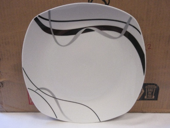 24 pcs. Hongm Porcelain White Background Blacklines Fiona Dinnerware Service for 6