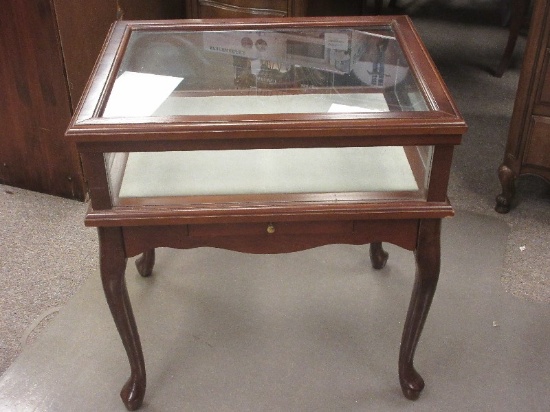 Queen Anne Style Curio Display End Table Lift Top and Slender Lined Drawer