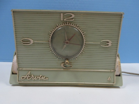 Rare Find Phenomenal Arvin Green Olive Case Model 5591 Retro Mid Century Modern Jetsons