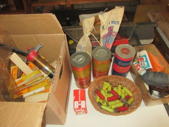 Lot 2 Hercules Unique Smokeless Rifle, Pistol, Shotgun Powder 1LB Canisters, Partial Red Dot,