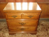 Sumter Cabinet Co. Furniture Colonial Design 3 Drawer Bachelor Chest w/Dental Mold Trim