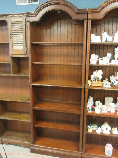 Farmhouse Lighted Bookcase Fruitwood Arched Bonnet Top 2 Glass Shelves Ornate Trim Molding