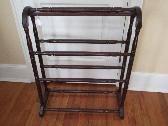 Classic Quilt Rack Stand 34" H x 27: (Top Rod Has Slight Hairline) (Slight Wobble)