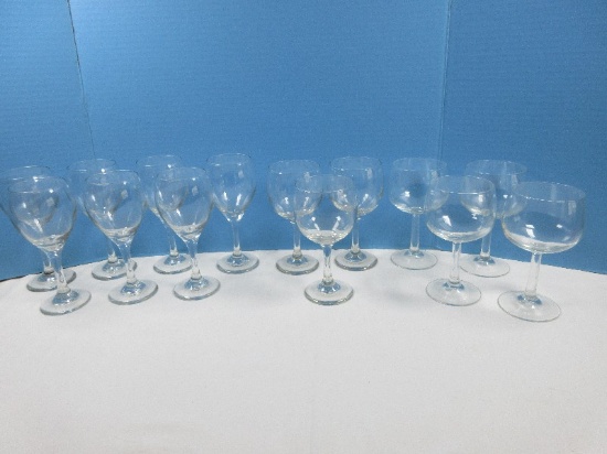 Lot 7 Libbey Classic Stemware Wine Glasses, 2 France Oversized Wine Stems Etc.