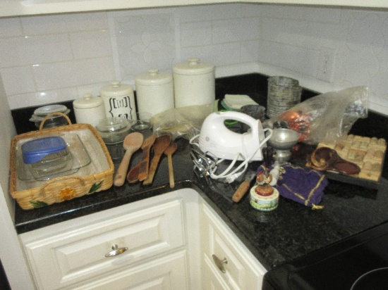 Lot Kitchenware GE 200 Watt Hand Mixer, Tin Canisters, Wine Bottle Corks Trivet, Hand Sifters,