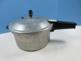 Vintage Alcan Aluminum Maitre's Pressure Cooker Some Wear Pot Approx. 5