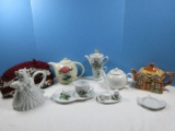 Lot London Pottery David Birch Design Reflections Landmarks Single Teapot & Cup, Figural