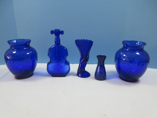 Lot Cobalt Blue Glass Pair Indiana Glass 6 1/4" Optic Swirl Vases, Violin Fiddle Figural 8" Bottle