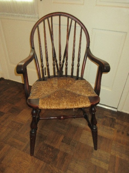 Traditional Windsor Arm Chair Bowback Rush Seat Baluster Spindles & Splay Legs w/Cushion