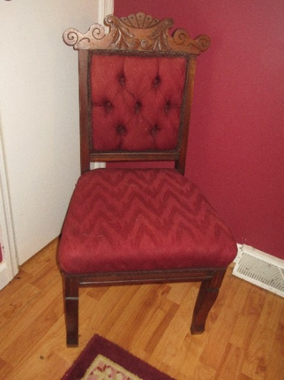 Gorgeous Petite Eastlake Walnut Victorian Parlor Chair Beautifully Carved Tufted Back