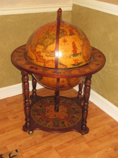 Remarkable Mid Century Modern Italian Old World Zodiac Globe Cocktail Bar. Globe Opens to