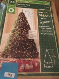 Holiday Time 7.5Ft Prescott Pine 1904 Tips 800 Clear Pre-Strung Lights- Retail $198.00