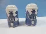 Johnson Brothers Earthenware Iconic Blue Willow Pair Salt and Pepper 3 5/8